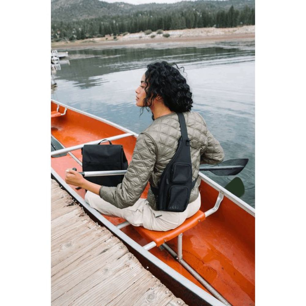 NWT BEIS Survival Sling Bag in Black - Picture 7 of 8